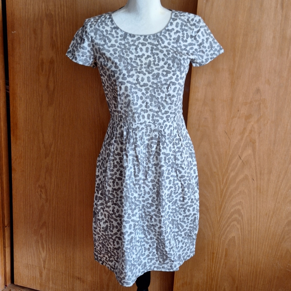 Lafayette 148  A-Line Peplum Dress, Gray Print, Size 2, EUC